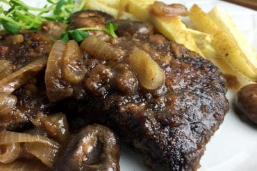 Venison Steaks with Brown Gravy